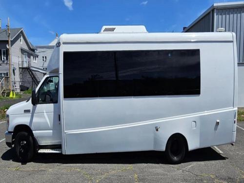 2019 FORD E450 BERKSHIRE LIMO