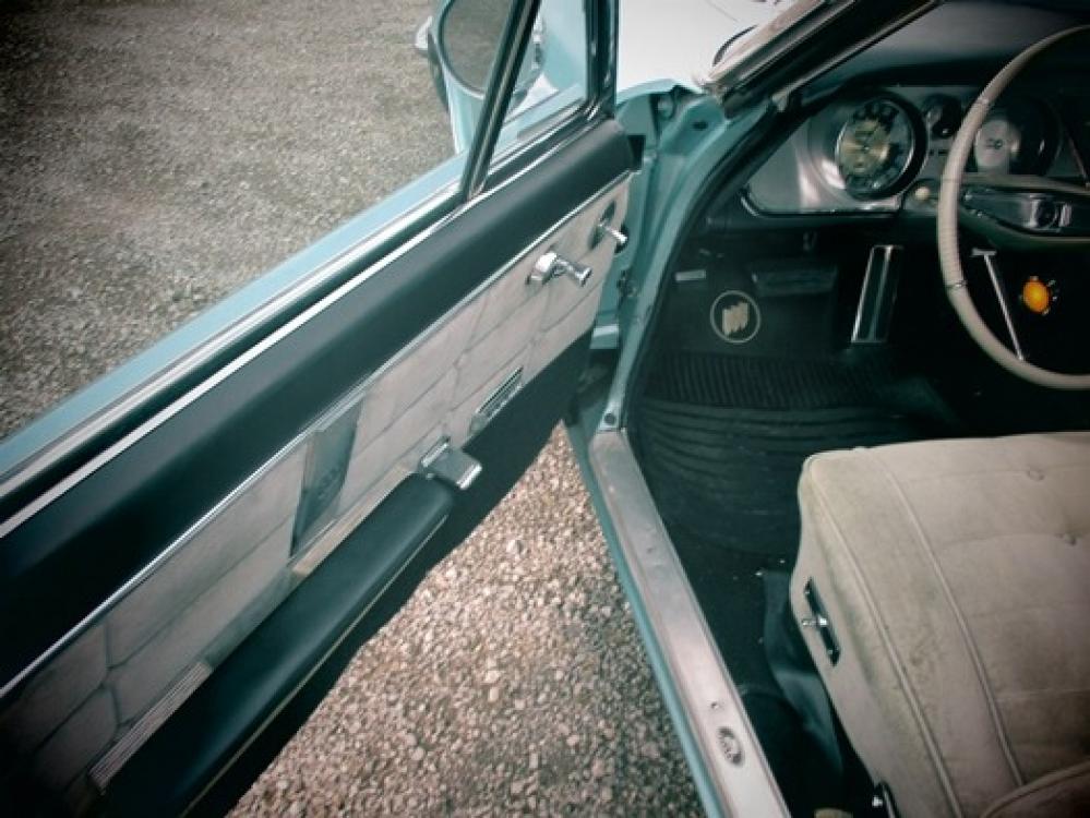 1963 Blue /Gray Buick Rivera (7J1103101) with an 425 V8 engine, Auto transmission, located at 1725 US-68 N, Bellefontaine, OH, 43311, (937) 592-5466, 40.387783, -83.752388 - 1963 BUICK RIVERA 2dr Optional 425ci V8 “Wildcat 465 Nail-head Motor”, Auto w/floor shift, Blue/Gray, AM Radio w/rear speaker, Remote Mirror control, PW, PS, PB, Burglar alarm, new tires. - Photo #7