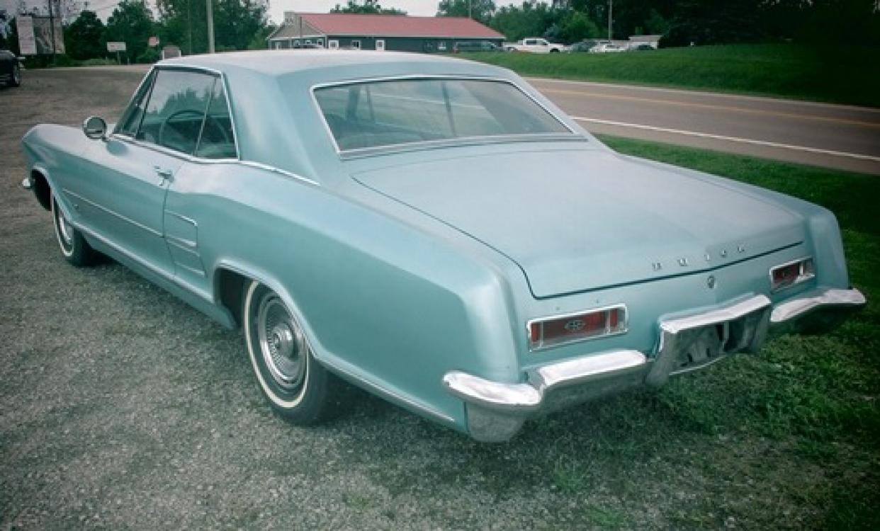 1963 Blue /Gray Buick Rivera (7J1103101) with an 425 V8 engine, Auto transmission, located at 1725 US-68 N, Bellefontaine, OH, 43311, (937) 592-5466, 40.387783, -83.752388 - Photo #1