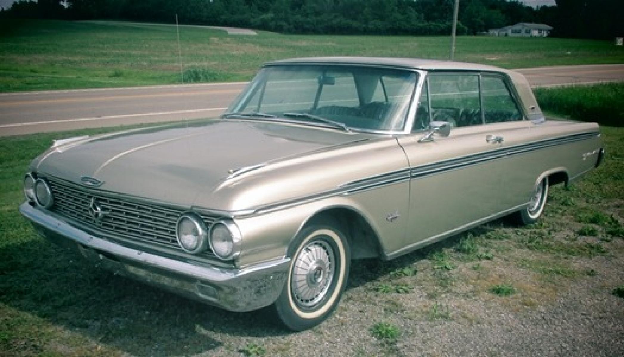 1962 Champagne /Gold Ford Galazie with an 352 V8 engine, Auto transmission, located at 1725 US-68 N, Bellefontaine, OH, 43311, (937) 592-5466, 40.387783, -83.752388 - 1962 FORD GALAXIE 500 “XL Edition” 2dr Hardtop, 352 V8, auto, Recent Champagne paint/Gold bucket seats/Console w/floor shift, AM radio, PS, new tires, - Photo #0