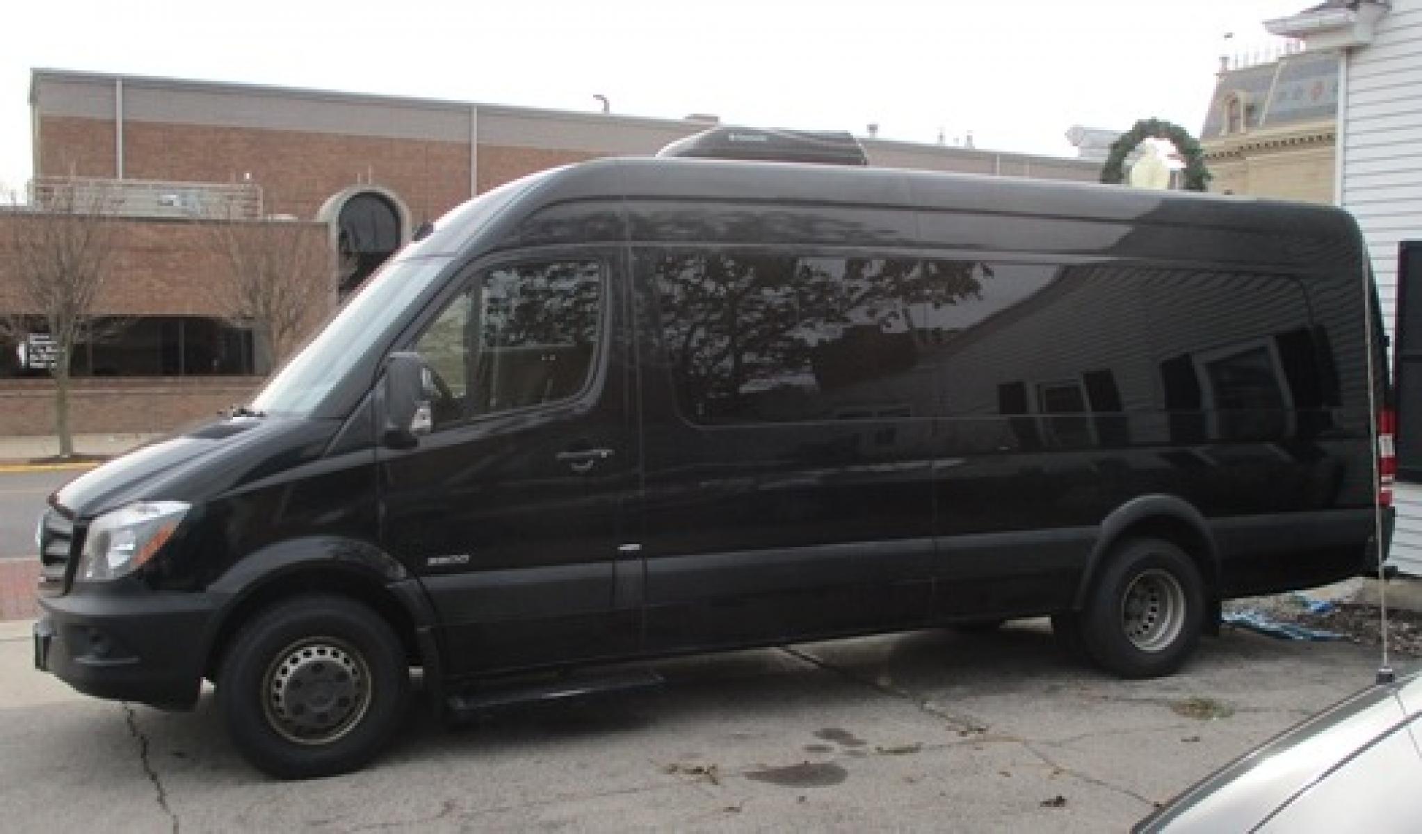 2016 Mercedes-Benz Sprinter 3500 with an Diesel engine, Auto transmission, located at 1725 US-68 N, Bellefontaine, OH, 43311, (937) 592-5466, 40.387783, -83.752388 - 2016 MERCEDES-BENZ SPRINTER, 3500 170" MOBILE OFFICE, V6, Blue Tech diesel/ Auto, 6 psg, includes driver, 2 Desks w/Corian top, AM/FM/CD/FLAT SCREEN, Storage Cab, Couch/Bed, wood floor, Refrig., Micro-wave, PW, PL, PB PS w/ tilt/cruise, Back-up camera, Roof-air, 110 Power. 96K Miles $58,800 - Photo #3