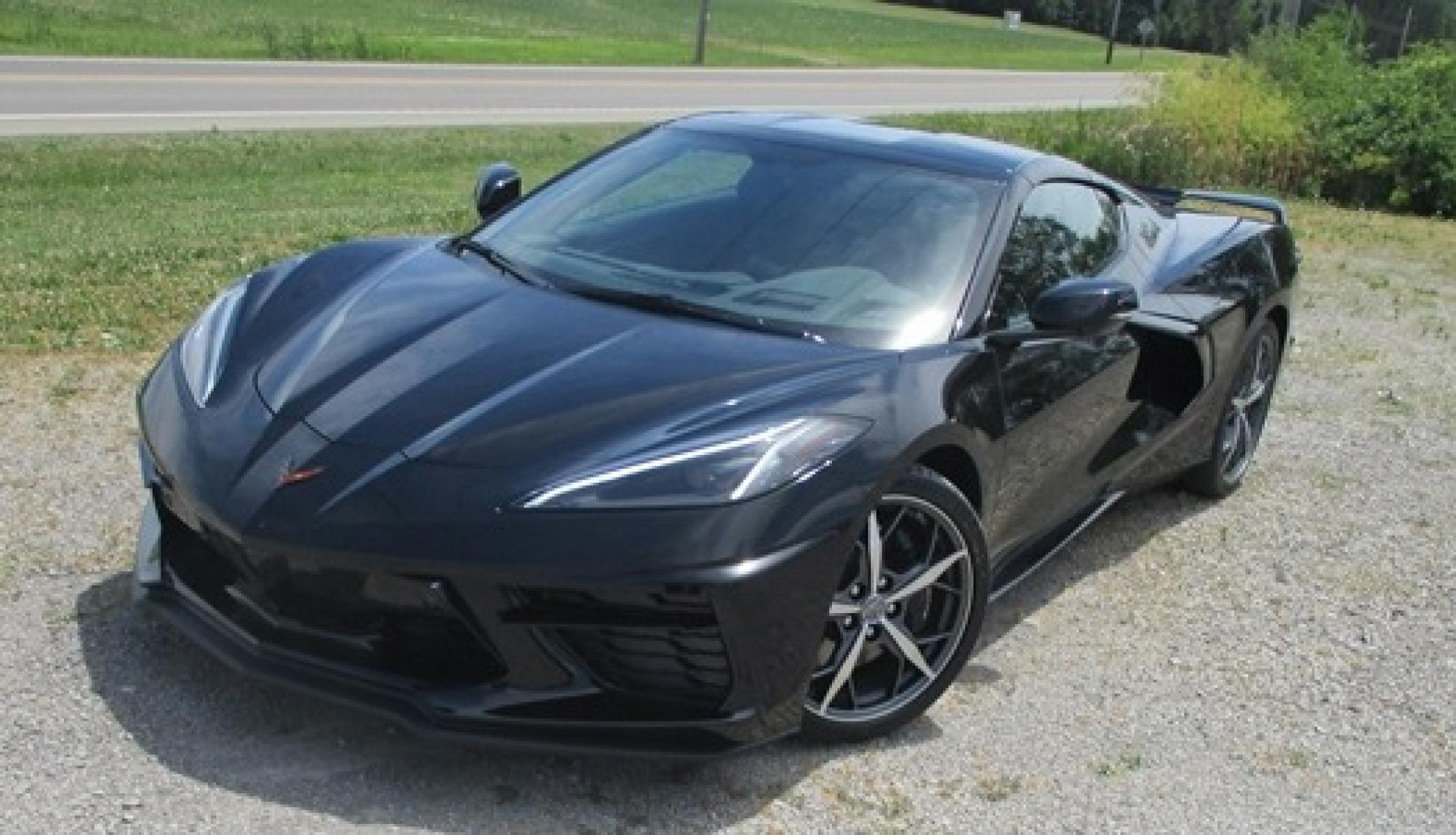 2022 Black /Black Chevrolet Corvette Z51 (1G1YB2D49N5) with an 6.2L V8 engine, 8-speed Automatic transmission, located at 1725 US-68 N, Bellefontaine, OH, 43311, (937) 592-5466, 40.387783, -83.752388 - 2022 CHEVROLET CORVETTE “Z51” 2LT, 6.2L V8, 8 spd-Auto, Front Lift, Black/Black Lth Int., Apple Car Play/Android, AM/FM/CD/NAVI/BLUETOOTH, PS W/Cruise, PB, PW, PL, PM, Front Lift, dual mode exhaust, 5 spoke Machined-face Sterling Silver Alum Wheels, less than 100 1 owner garage kept miles - Photo #0
