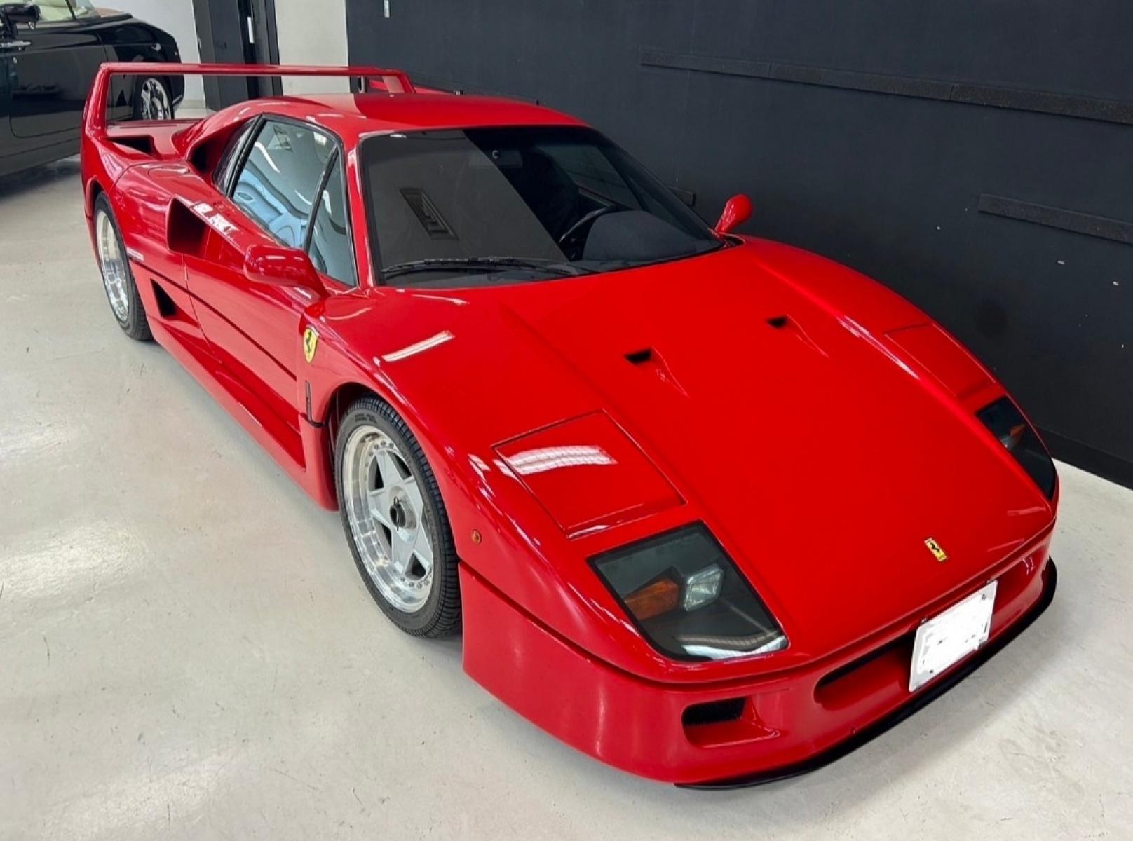 1990 Red Ferrari F40 , 0.000000, 0.000000 - 1990 Ferrari F40 1990 delivered as new in France 1992 delivered to 2nd owner in Japan from France. 2003 current owner All service record from present owner All repaint for refresh perfect skill Exchanged new cutch and master last month, was reupholstered both of the seat new fabric and spong - Photo #3