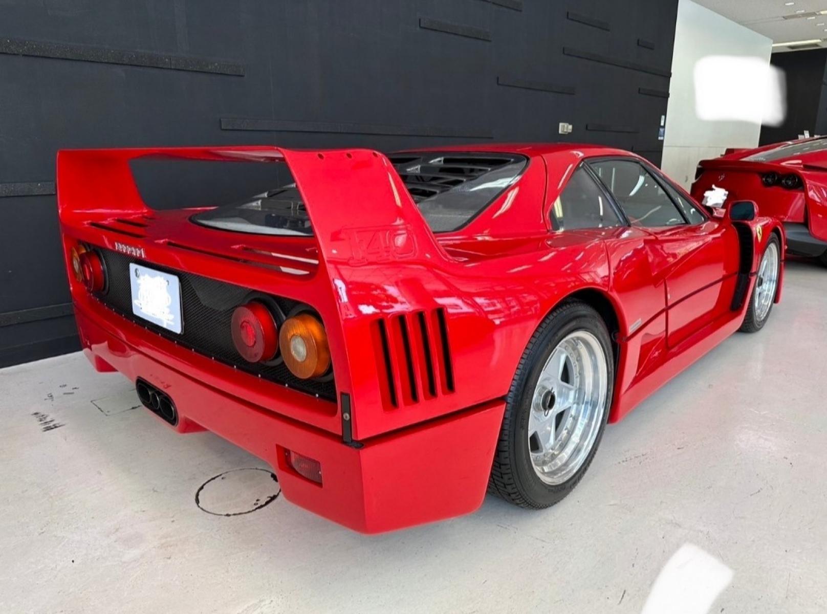 1990 Red Ferrari F40 , 0.000000, 0.000000 - 1990 Ferrari F40 1990 delivered as new in France 1992 delivered to 2nd owner in Japan from France. 2003 current owner All service record from present owner All repaint for refresh perfect skill Exchanged new cutch and master last month, was reupholstered both of the seat new fabric and spong - Photo #6