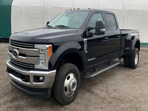 2017 Ford F-350 SD Lariat Crew Cab Long Bed DRW 4WD