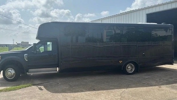 photo of 2018 Starcraft F550 Limo by Battisti 