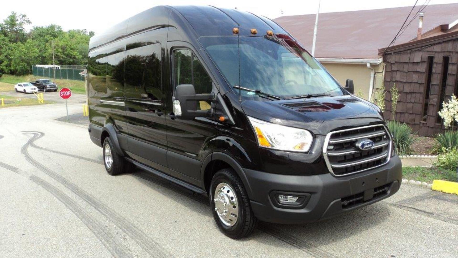 2020 Black /Black Ford Transit E350 with an V6 engine, Auto transmission, 0.000000, 0.000000 - Photo#1