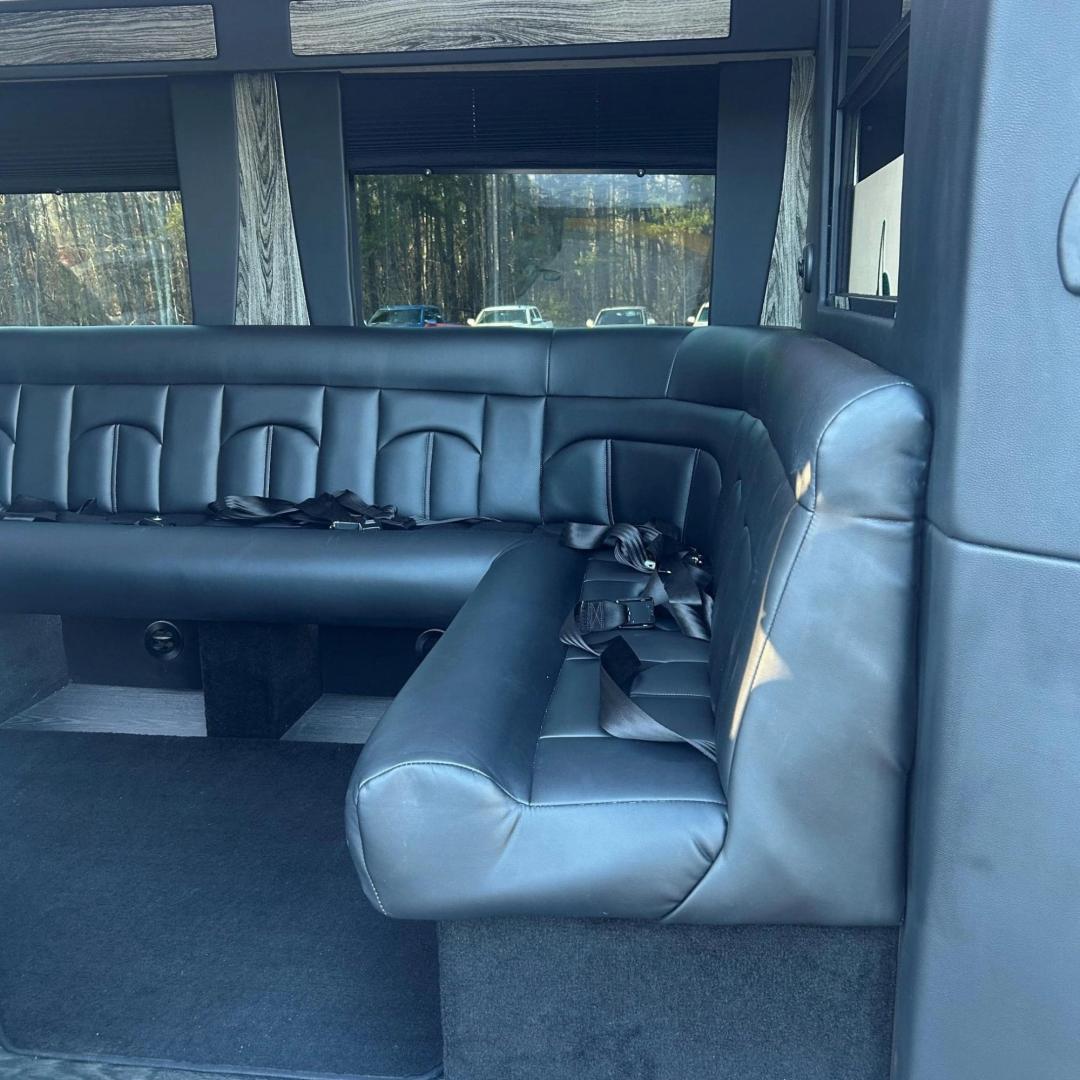2020 Black /Black Ford Transit E350 with an V6 engine, Auto transmission, 0.000000, 0.000000 - Photo#6