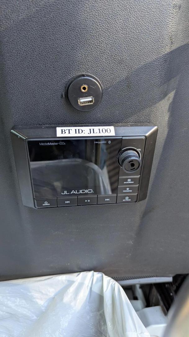 2016 Black /Black Mercedes-Benz Sprinter 3500 with an Diesel engine, Auto transmission, 0.000000, 0.000000 - Photo#6