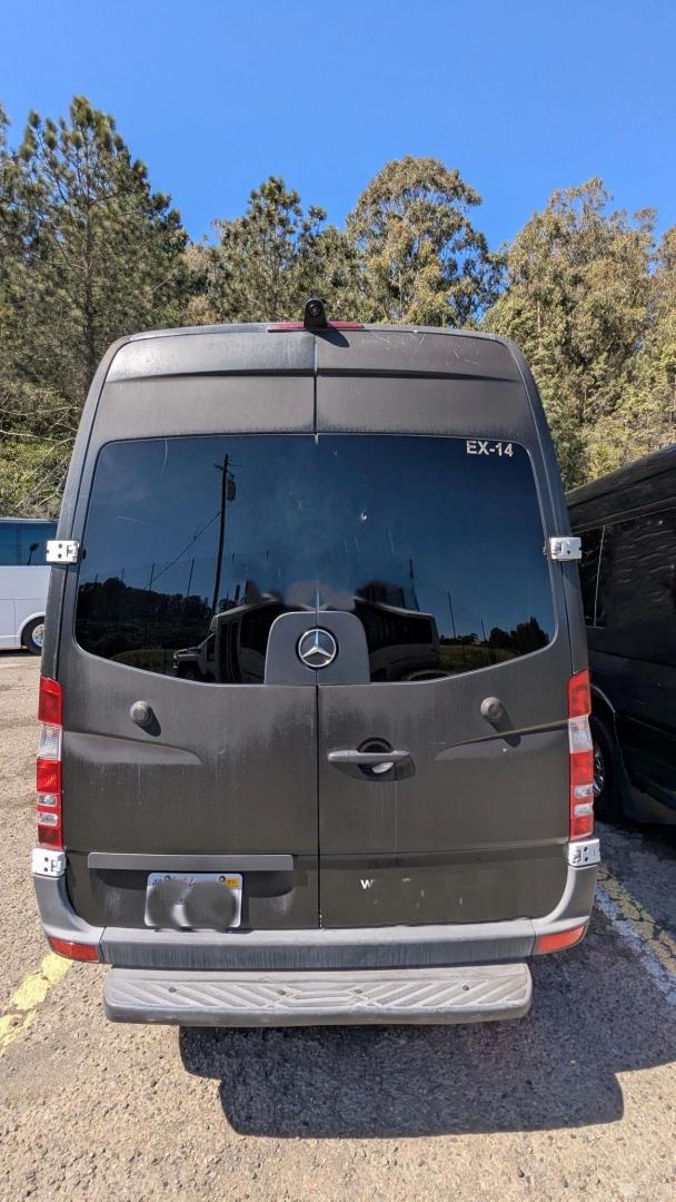 2016 Black /Black Mercedes-Benz Sprinter 3500 with an Diesel engine, Auto transmission, 0.000000, 0.000000 - Photo#2