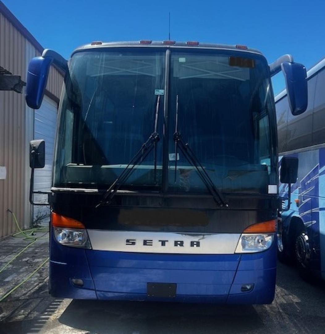 2005 Blue /Blue SERTA with an Detroit Diesel engine, Allison transmission, 0.000000, 0.000000 - Photo#0