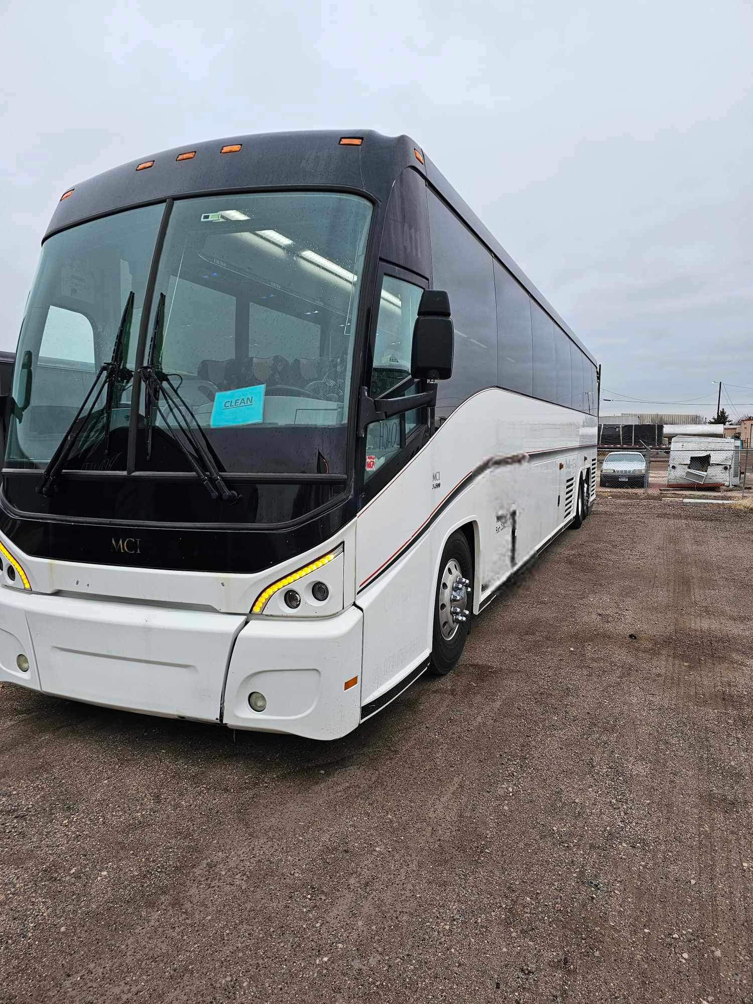 photo of 2013 MCI J4500 