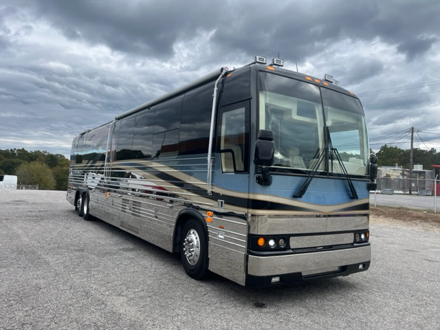 photo of 2001 Prevost XL-II Series - 