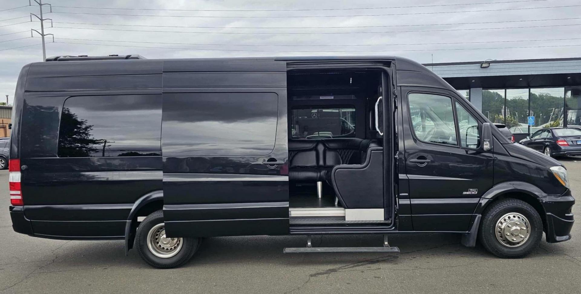 2016 Black Mercedes-Benz Sprinter 3500 with an Diesel engine, Auto transmission, 0.000000, 0.000000 - Photo#5
