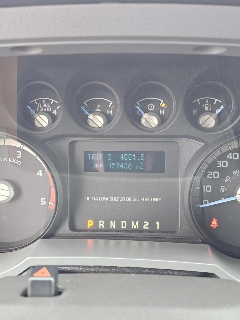 2016 White /Black Ford F550 with an Diesel engine, Auto transmission, 0.000000, 0.000000 - Photo#15