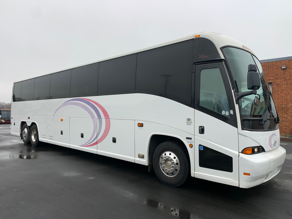 photo of 2007 MCI J4500 