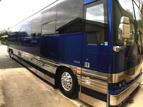 2007 Prevost XLII 