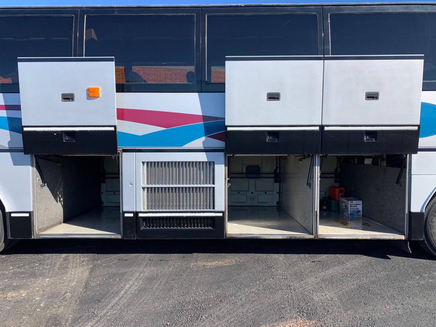 1971 White /Gray/Black Prevost HS-41 with an Series 60 Detroit Diesel engine, Allison transmission, 0.000000, 0.000000 - 1997 PREVOST H3-41 - Series 60 Detroit Diesel - Allison Automatic Transmission - 41' - 48 Passengers- 4 Monitors and DVD – Restroom - Alloy Wheels - Enclosed Parcel Racks - Photo#12