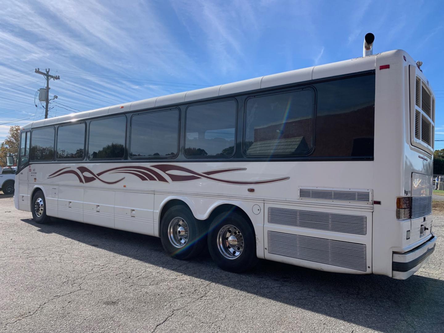 2001 Bluebird with an Cummins Diesel engine, Allison transmission, 0.000000, 0.000000 - 2001 BLUEBIRD LTC 40 - Cummins Diesel Engine - Allison Automatic Transmission - 49 Passengers - Overhead Luggage Racks - 4 Monitors and DVD – Restroom - Alloy Wheels - Photo#4