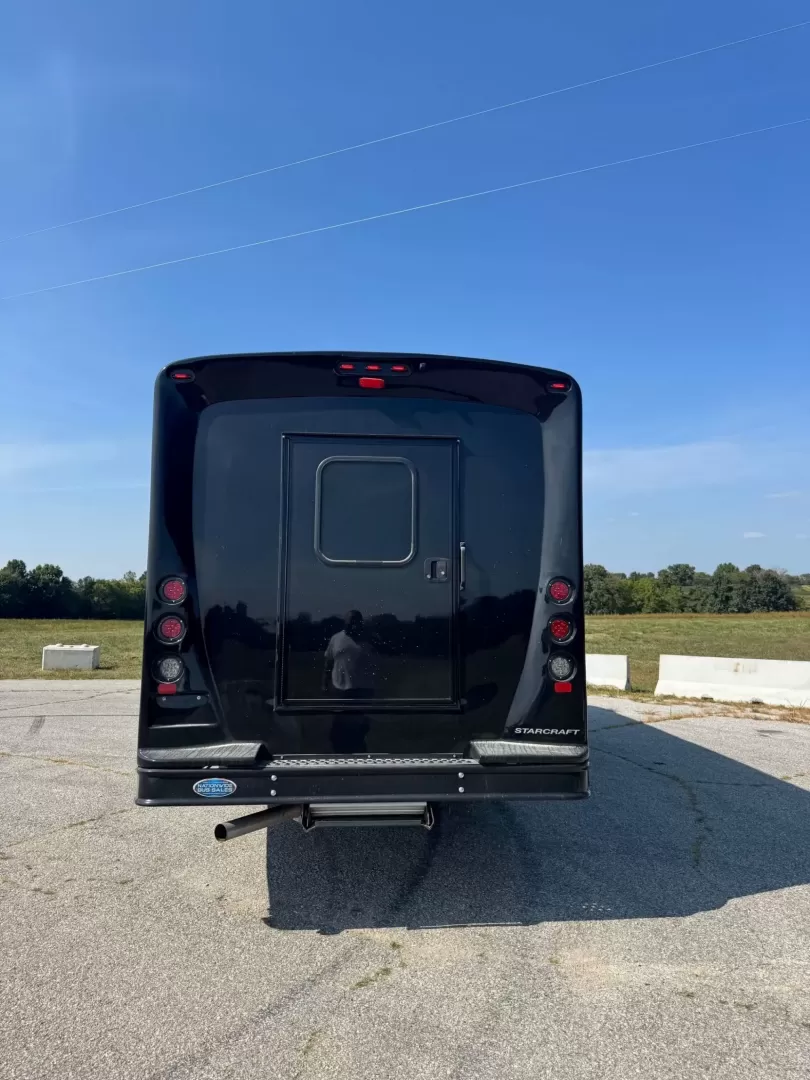 2023 Black /Gray Ford F550 with an 7.3 V8 engine, Auto transmission, 0.000000, 0.000000 - 2023 Ford F550 32 Passengers 7.3 V8 Gas White Exterior High Back Seats w/ Armrest, Lap Belts and seat Sliders USB Power Ports Backup Camera in Rear View Mirror Tires Like New Overhead Luggage Rear Luggage "Door" (2) Escape Hatches Full Heat and A/C Wood Look Flooring LIKE NEW - ONE OWNER Located in - Photo#2