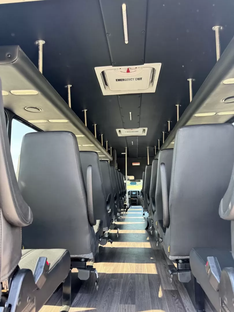 2023 Black /Gray Ford F550 with an 7.3 V8 engine, Auto transmission, 0.000000, 0.000000 - 2023 Ford F550 32 Passengers 7.3 V8 Gas White Exterior High Back Seats w/ Armrest, Lap Belts and seat Sliders USB Power Ports Backup Camera in Rear View Mirror Tires Like New Overhead Luggage Rear Luggage "Door" (2) Escape Hatches Full Heat and A/C Wood Look Flooring LIKE NEW - ONE OWNER Located in - Photo#3