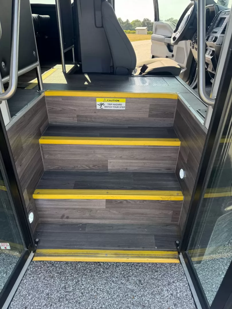 2023 Black /Gray Ford F550 with an 7.3 V8 engine, Auto transmission, 0.000000, 0.000000 - 2023 Ford F550 32 Passengers 7.3 V8 Gas White Exterior High Back Seats w/ Armrest, Lap Belts and seat Sliders USB Power Ports Backup Camera in Rear View Mirror Tires Like New Overhead Luggage Rear Luggage "Door" (2) Escape Hatches Full Heat and A/C Wood Look Flooring LIKE NEW - ONE OWNER Located in - Photo#7