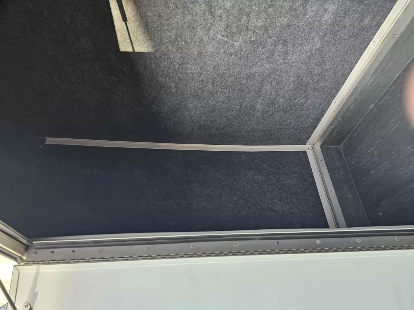 2015 White /Black Ford E450 with an V10 engine, Auto transmission, 0.000000, 0.000000 - 2015 FORD E450 CHAMPION - CHALLENGER V-10 GAS 24 PASSENGER PLUS DRIVER WHITE EXTERIOR EXECUTIVE SHUTTLE BLACK EXECUTIVE SEATS AISLE ARMREST LAP BELTS RECLINER SEATS WOOD LOOK FLOORING REAR LUGGAGE AND MUCH MORE! SIDE PANEL DRIVERS SIDE DAMAGE LOW MILES - WELL MAINTAINED FINANCING AVAILABLE LOCATED I - Photo#7