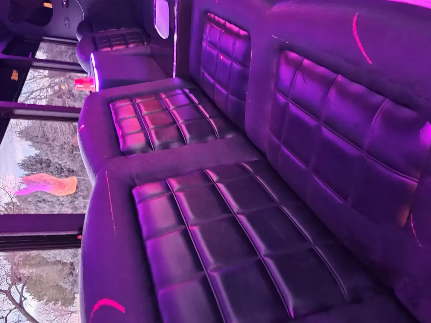 2013 White /Black IC PC805 with an Diesel engine, Allison transmission, 0.000000, 0.000000 - 2013 IC BUS MODEL - PC805 MAXXFORCE 6.4L DIESEL ENGINE ALLISON LIMO CONVERSION BY GLOBAL MOTORS (3YEARS OLD) BLACK / BLACK 28 PASSENGERS PLUS DRIVER SLIDING PARTITION BEHIND DRIVER LIMO BENCH SEATING CUP HOLDERS BEHIND SEATS RGB LIGHTING WOOD LOOK FLOORING TV'S FRONT AND REAR WALL SELF DRAINING ICE - Photo#10