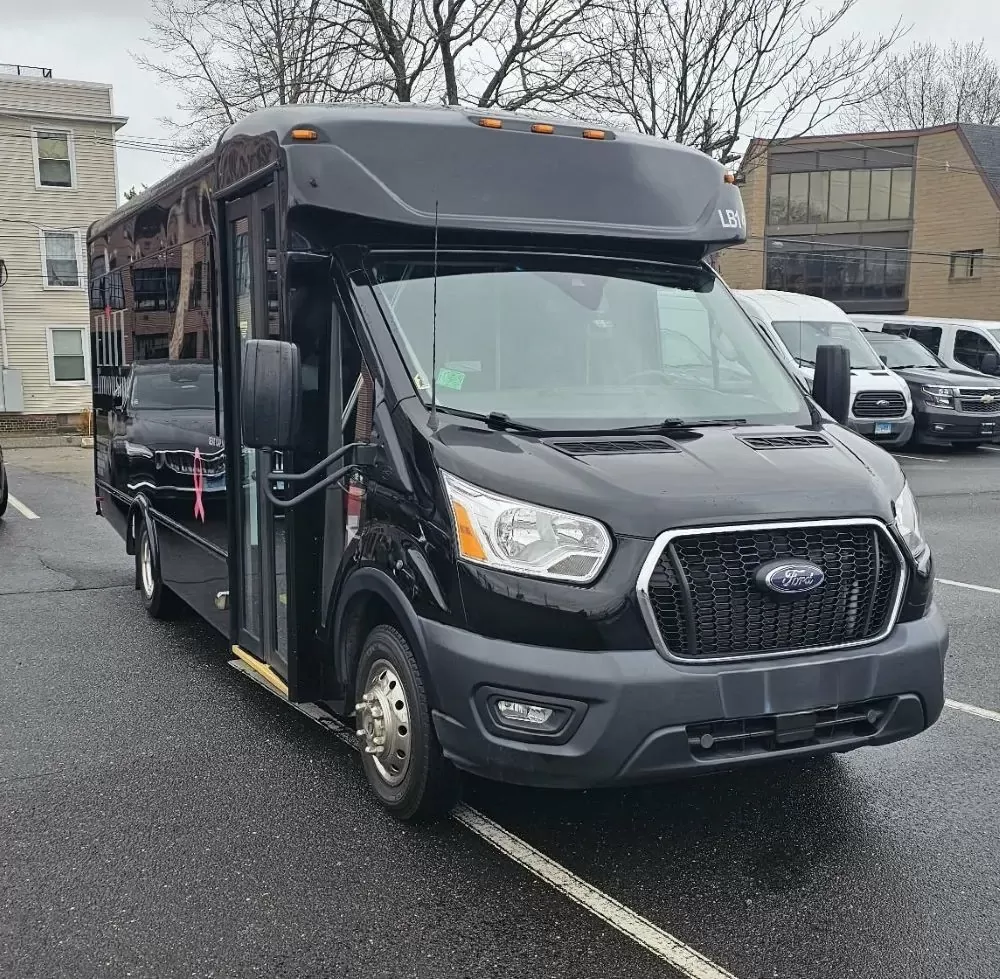photo of 2020 FORD TRANSIT STARCRAFT BUS 