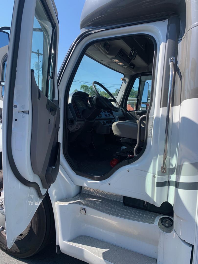 2012 White /Blue Freightliner M2 with an Diesel engine, Automatic transmission, 0.000000, 0.000000 - 2012 Freightliner M2 - 6.7L Cummins Diesel Engine - Automatic Trans - Electric Entrance Door - 34 Passengers & Driver - Mid Back Reclining Seats - Seat Belts- Aisle Sliders- Rear Dedicated Luggage - Aluminum Wheels - Front and Rear A/- Photo#9