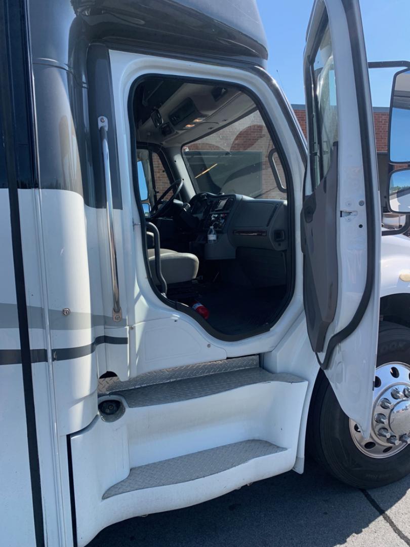 2012 White /Blue Freightliner M2 with an Diesel engine, Automatic transmission, 0.000000, 0.000000 - 2012 Freightliner M2 - 6.7L Cummins Diesel Engine - Automatic Trans - Electric Entrance Door - 34 Passengers & Driver - Mid Back Reclining Seats - Seat Belts- Aisle Sliders- Rear Dedicated Luggage - Aluminum Wheels - Front and Rear A/- Photo#10