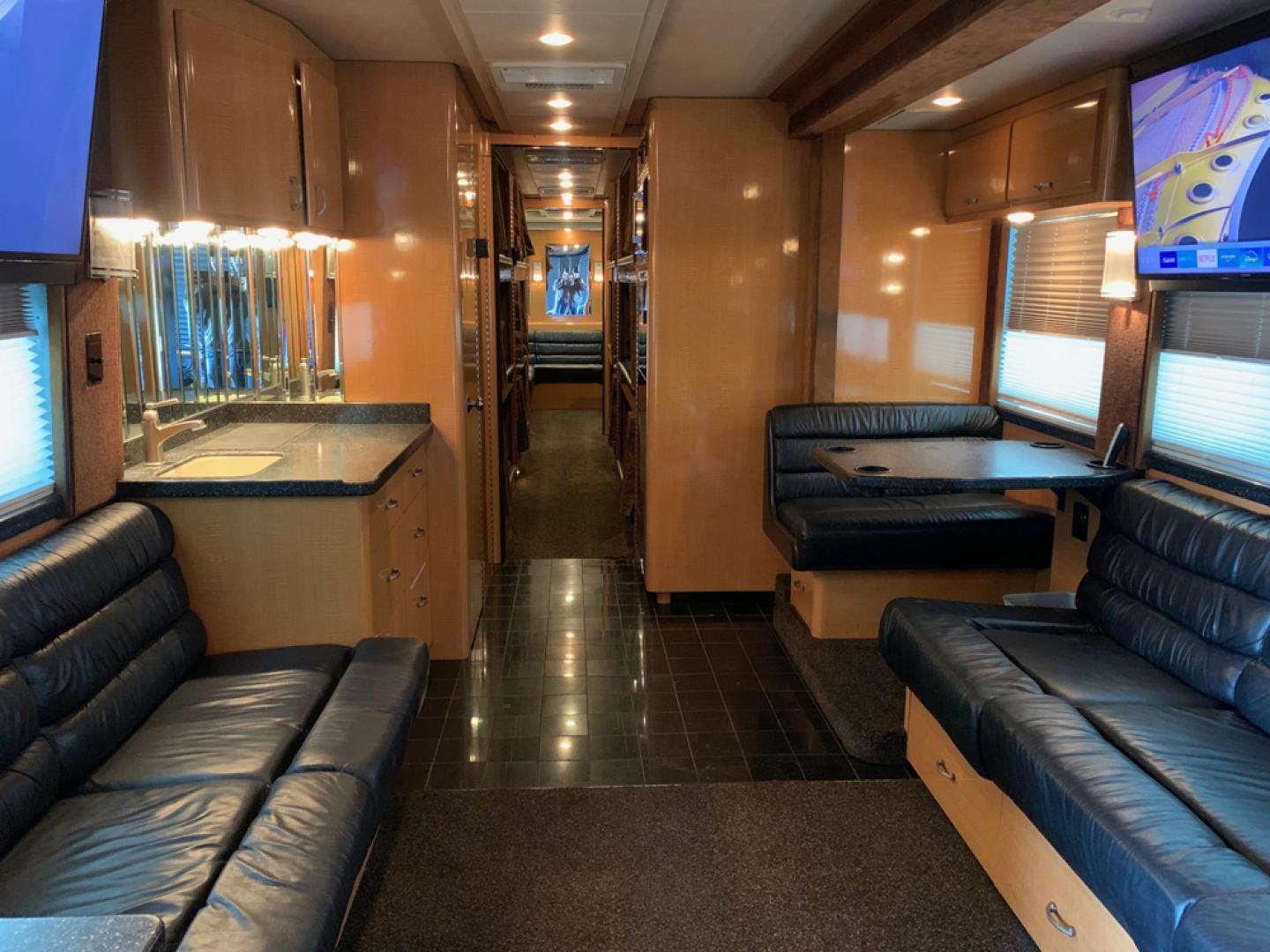 2008 Multi /Black Prevost XLII with an Series 60 Detroit Diesel engine, Allison transmission, 0.000000, 0.000000- Photo#12