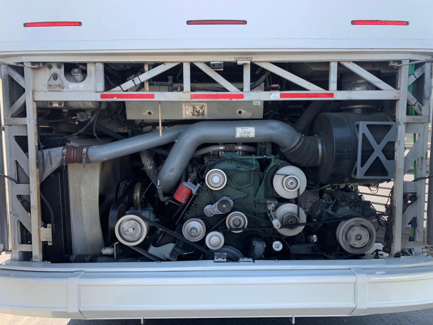 2005 White /Blue Prevost XLII with an Series 60 Detroit Diesel engine, Allison transmission, 0.000000, 0.000000 - 2005 Prevost XL-II - Series 60 Detroit Diesel - Allison Auto Transmission - 45' - 50 Passengers - 5 Monitors and DVD - Enclosed Parcel Racks – Restroom - Aluminum Wheels- Photo#15