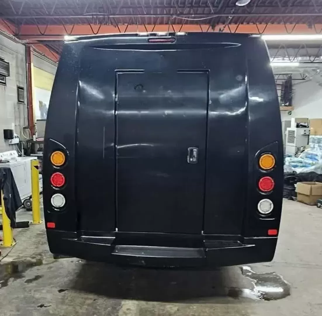 2017 Black /Black Ford E450 with an V10 engine, Automatic transmission, 0.000000, 0.000000 - 2017 FORD E450 FEDERAL COACH (EXECUTIVE STYLE) 6.8L V10 GAS ENGINE MILES -24 PASSENGERS WOOD LOOK FLOORING REAR HEAT AND A/C CEILING WITH WHITE LIGHTS WHITE ACCENT LIGHTING HIGH BACK RECLINERS RETRACTABLE SEAT BELTS AISLE ARMRESTS REAR LUGGAGE WALL AND DOOR REAR BUMPER STEP CLEARVIEW ESCAPE HATCH RE- Photo#8