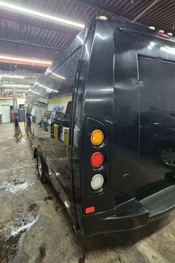 2017 Black /Black Ford E450 with an V10 engine, Automatic transmission, 0.000000, 0.000000 - 2017 FORD E450 FEDERAL COACH (EXECUTIVE STYLE) 6.8L V10 GAS ENGINE MILES -24 PASSENGERS WOOD LOOK FLOORING REAR HEAT AND A/C CEILING WITH WHITE LIGHTS WHITE ACCENT LIGHTING HIGH BACK RECLINERS RETRACTABLE SEAT BELTS AISLE ARMRESTS REAR LUGGAGE WALL AND DOOR REAR BUMPER STEP CLEARVIEW ESCAPE HATCH RE- Photo#15