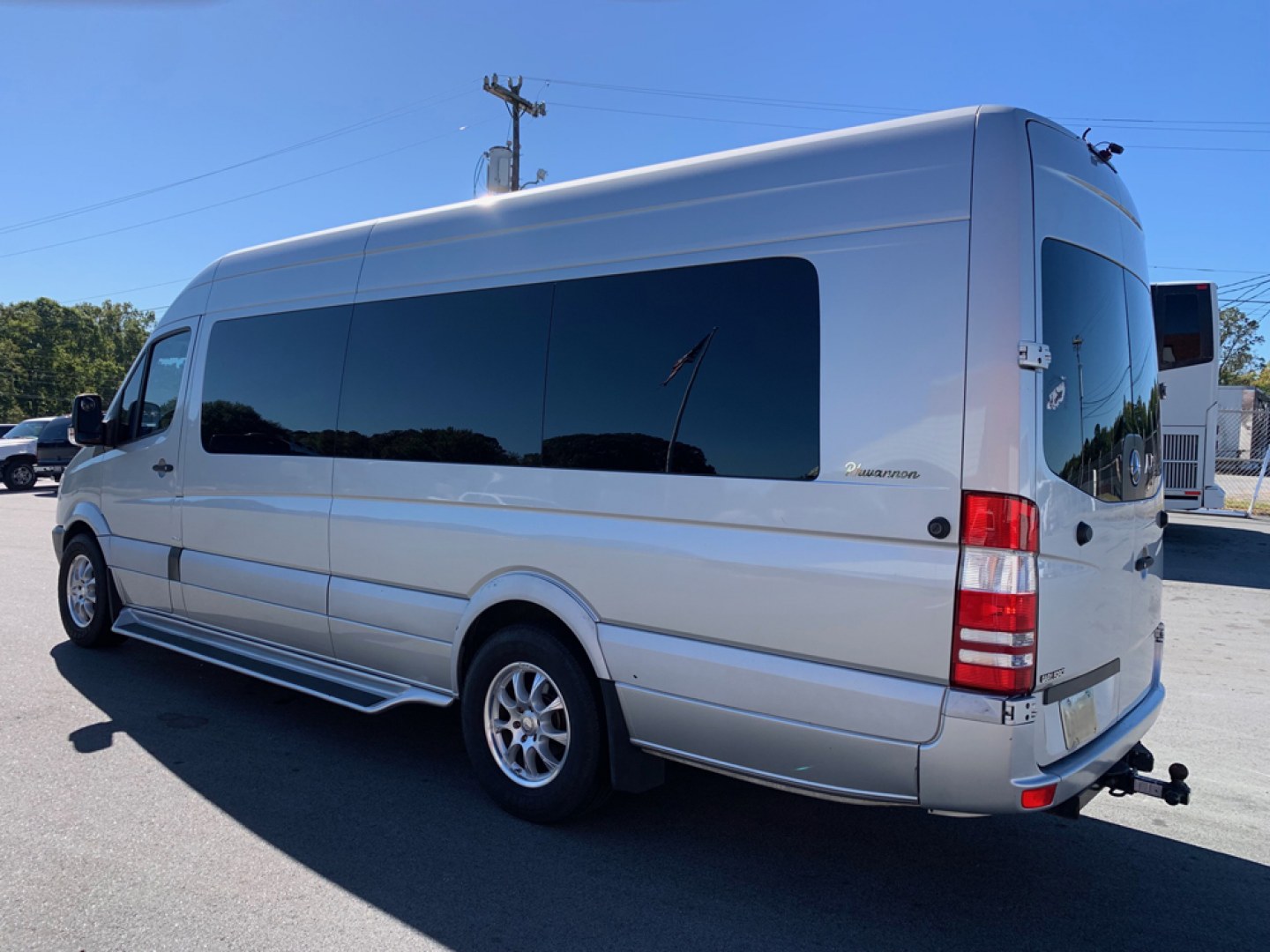 2012 Silver /Black Mercedes-Benz Sprinter 3500 with an Diesel engine, Auto transmission, 0.000000, 0.000000 - 2012 Mercedes 2500 - 3.0L Diesel Engine - Automatic Trans - 7 Passengers & Driver - Sliding Entrance Door - Entertainment Package - 4 High Back Captain Chairs - Rear Sofa - Rear Dedicated Storage - Front and Rear A/C - Alloy Wheels - Midwest Conversions -- Photo#5