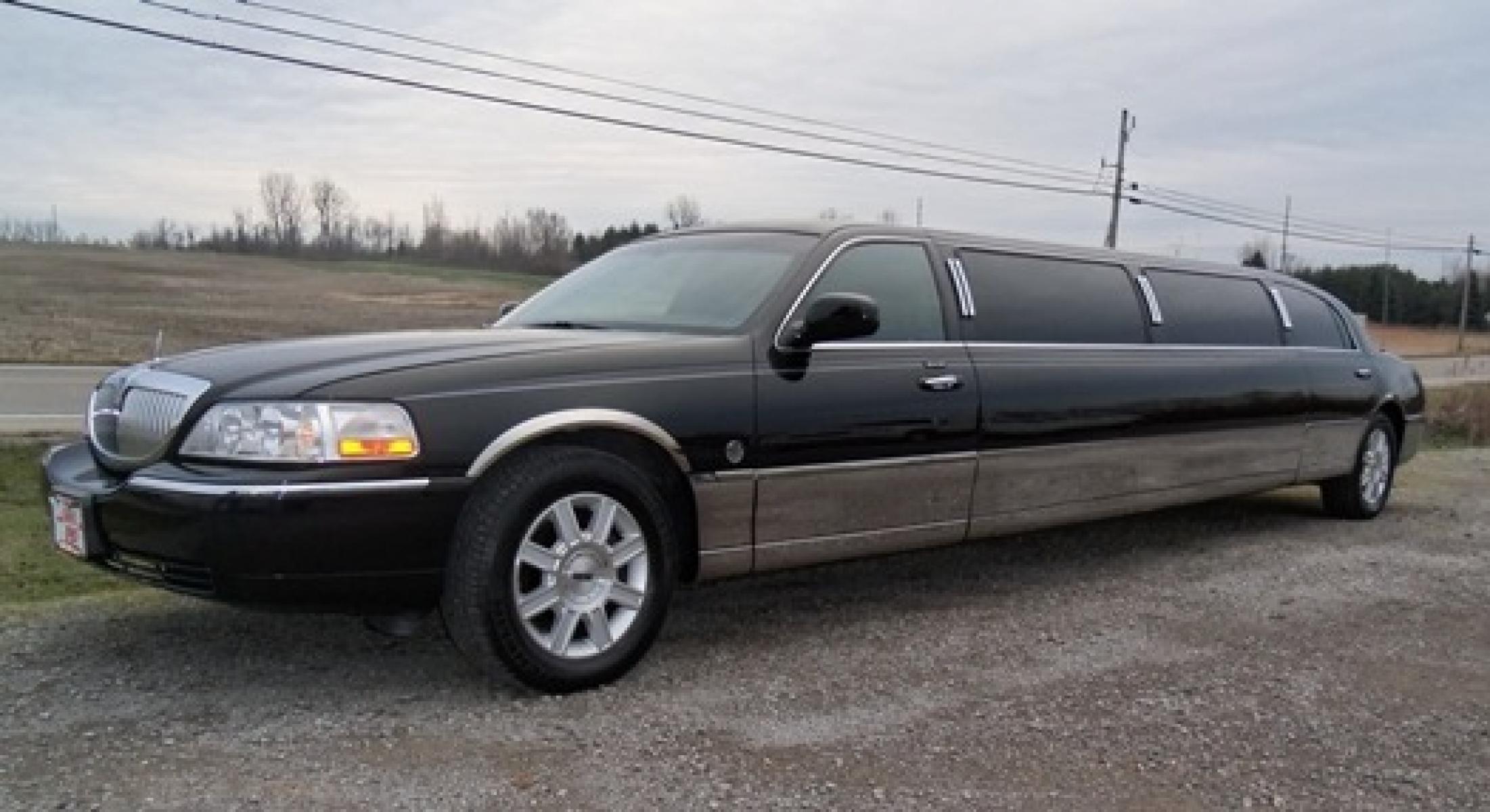 2006 Black Lincoln Town Car (1L1FM88W66Y) with an 4.6-Liter 8 Cylinder Engine engine, located at 1725 US-68 N, Bellefontaine, OH, 43311, (937) 592-5466, 40.387783, -83.752388 - 2006 LINCOLN 120” SUPER STRETCH “5DR”-FEDERAL LIMOUSINE, BLACK-black leather 3-Seat int., AM-FM-CD-DVD, 13” TV, power ports, mood lighting, electric divider, deluxe wood hideaway bar w-extra mini bar &glassware, ice-champagne wells front & rear controls, trash chute. Signature Chrome, 1 Own - Photo #0