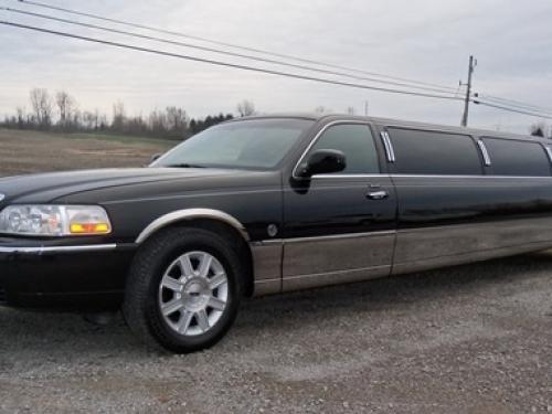 2006 Lincoln Town Car 