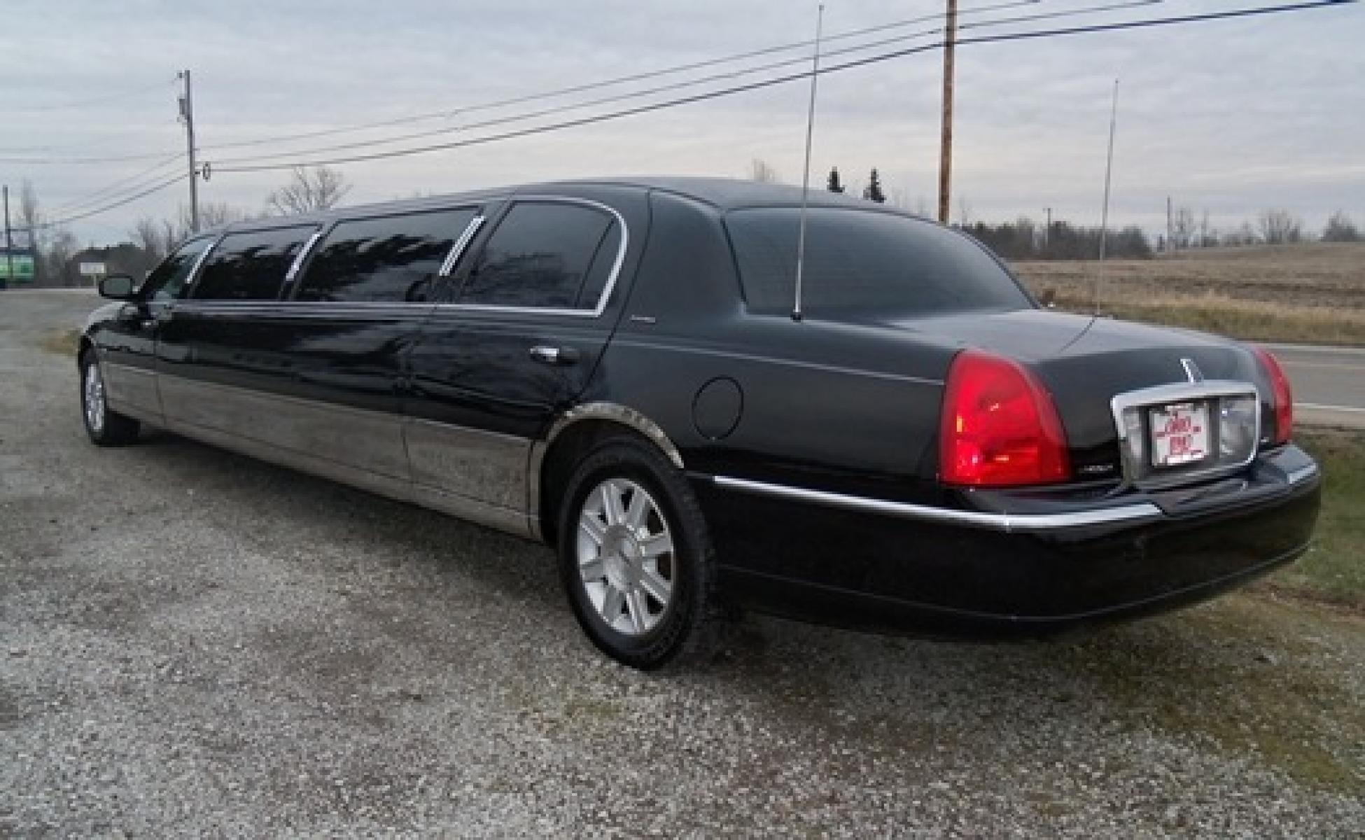 2006 Black Lincoln Town Car (1L1FM88W66Y) with an 4.6-Liter 8 Cylinder Engine engine, located at 1725 US-68 N, Bellefontaine, OH, 43311, (937) 592-5466, 40.387783, -83.752388 - 2006 LINCOLN 120” SUPER STRETCH “5DR”-FEDERAL LIMOUSINE, BLACK-black leather 3-Seat int., AM-FM-CD-DVD, 13” TV, power ports, mood lighting, electric divider, deluxe wood hideaway bar w-extra mini bar &glassware, ice-champagne wells front & rear controls, trash chute. Signature Chrome, 1 Own - Photo #1