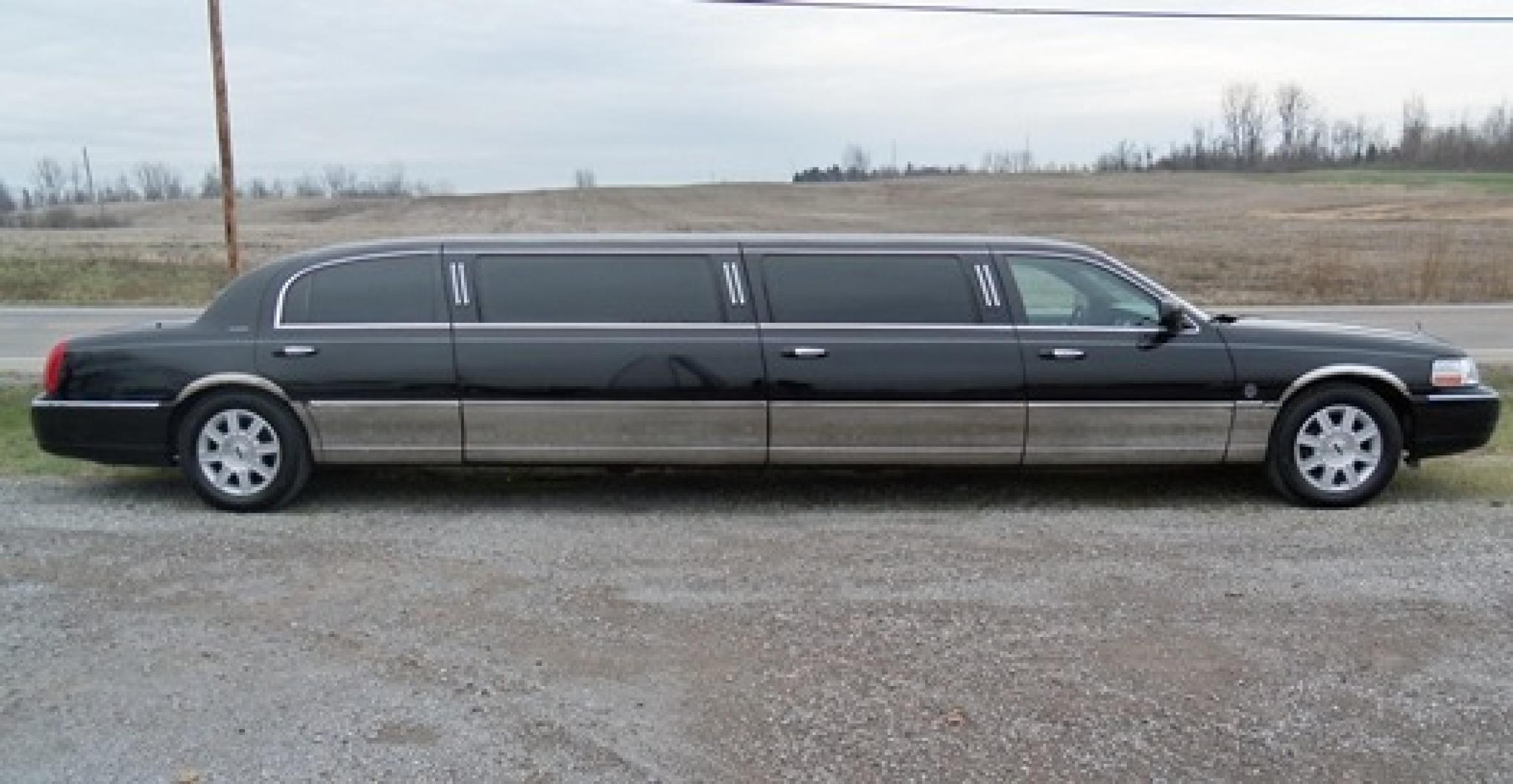 2006 Black Lincoln Town Car (1L1FM88W66Y) with an 4.6-Liter 8 Cylinder Engine engine, located at 1725 US-68 N, Bellefontaine, OH, 43311, (937) 592-5466, 40.387783, -83.752388 - 2006 LINCOLN 120” SUPER STRETCH “5DR”-FEDERAL LIMOUSINE, BLACK-black leather 3-Seat int., AM-FM-CD-DVD, 13” TV, power ports, mood lighting, electric divider, deluxe wood hideaway bar w-extra mini bar &glassware, ice-champagne wells front & rear controls, trash chute. Signature Chrome, 1 Own - Photo #4